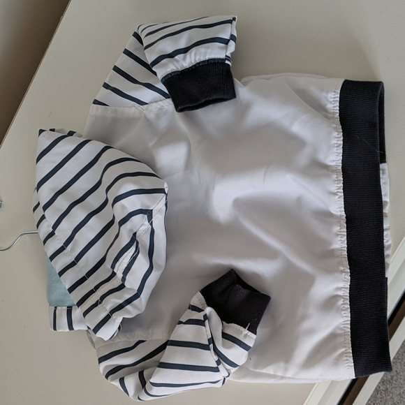 *4/$20* Baby spring/fall jacket lightweight - Picture 7 of 7